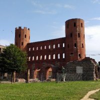 Una passeggiata dalla Porta Palatina al centro storico di&nbsp;Torino.